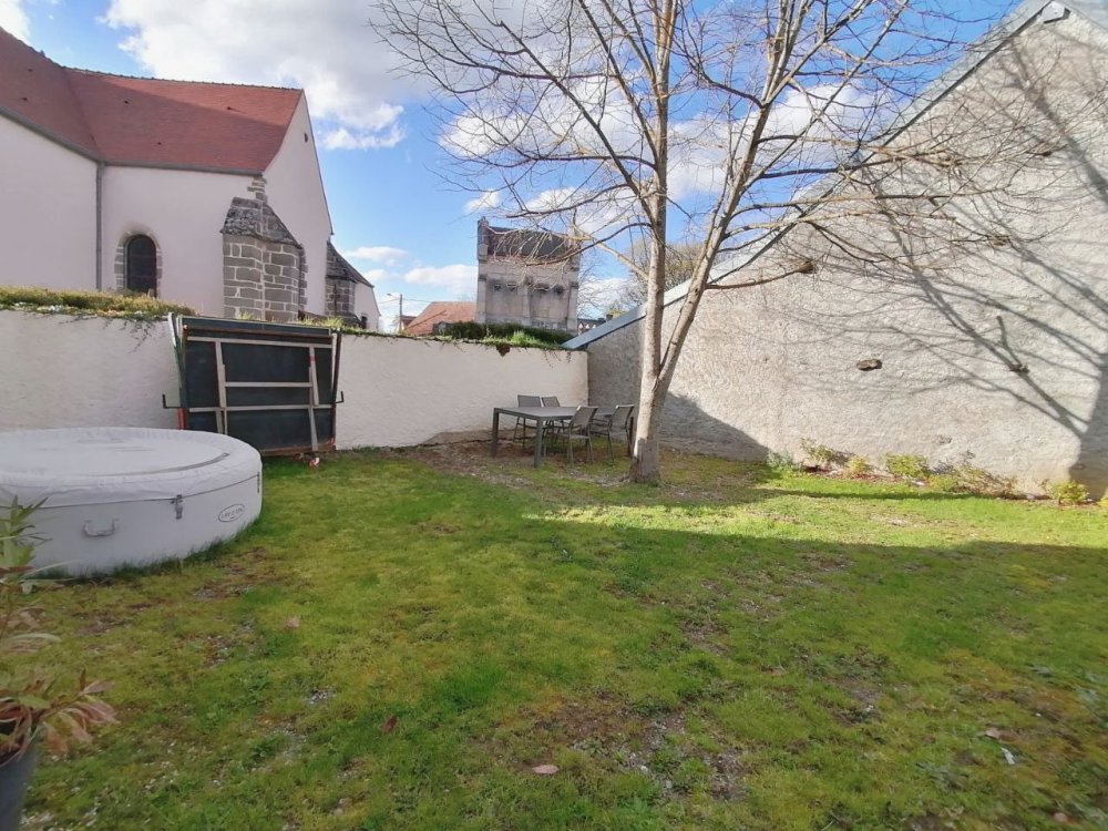 CHARMANTE MAISON EN PIERRE, 100 M2 AVEC 3 CHAMBRES, GARAGE, JARDIN SANS VIS-À- VIS À 10 MIN DE POUILLY-EN AUXOIS, Dijon, ARYA Immobilier