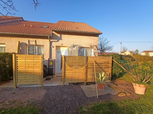 Jolie maison entièrement rénovée avec terrasse à FENAY, Dijon, ARYA Immobilier