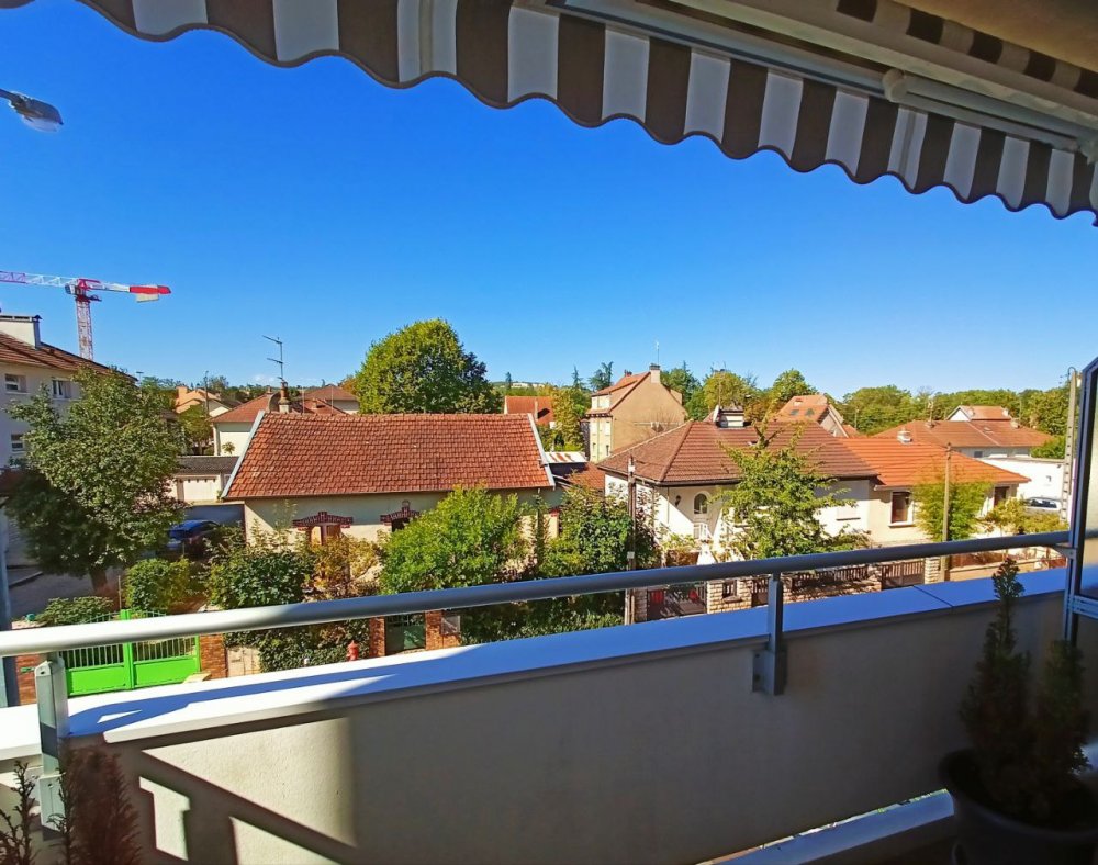 Très bel appartement traversant, deux chambres, balcon, ascenseur, garage, cave, au calme à Dijon, Dijon, ARYA Immobilier