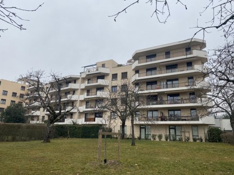 Appartement T4 de 82 m2 dans quartier calme à Talant Les Cerisiers, balcon spacieux, garage et cave, Dijon, ARYA Immobilier