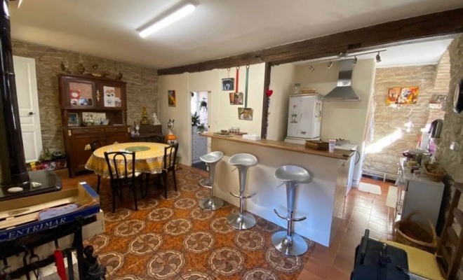 RECEMMENT VENDUE : Belle maison en pierre 90 m2, au calme, avec belle terrasse et terrain loisir à PLOMBIERES-LES-DIJON, Dijon, ARYA Immobilier