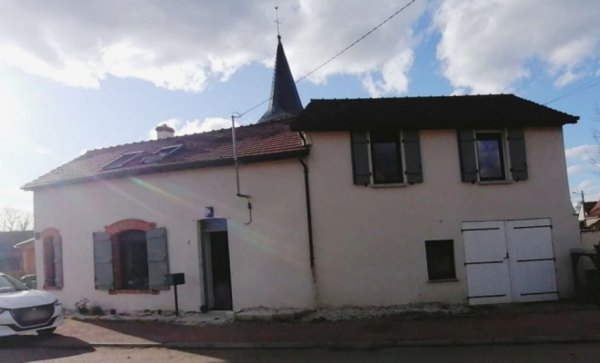 CHARMANTE MAISON EN PIERRE, 100 M2 AVEC 3 CHAMBRES, GARAGE, JARDIN SANS VIS-À- VIS À 10 MIN DE POUILLY-EN AUXOIS, Dijon, ARYA Immobilier