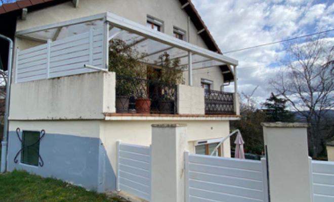 Belle maison ancienne avec vue, 4 chambres , deux terrasses, garage à Mâlain proche Fleurey-sur-Ouche, Dijon, ARYA Immobilier