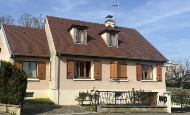  Maison au calme avec vue Parc, Talant Les Cerisiers, trois chambres, bureau, sous-sol complet et jardin, Dijon, ARYA Immobilier