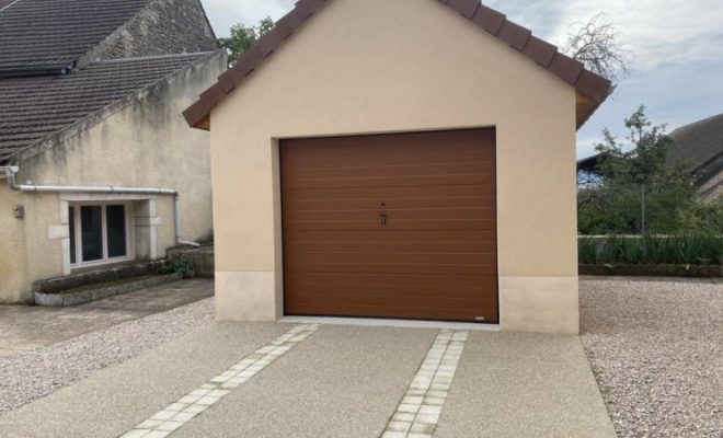 Maison en pierres à LANTENAY , grande grange et dépendances et garage, , 4 km de Fleurey-sur-Ouche, Dijon, ARYA Immobilier