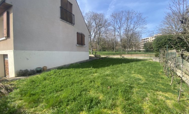  Maison au calme avec vue Parc, Talant Les Cerisiers, trois chambres, bureau, sous-sol complet et jardin, Dijon, ARYA Immobilier