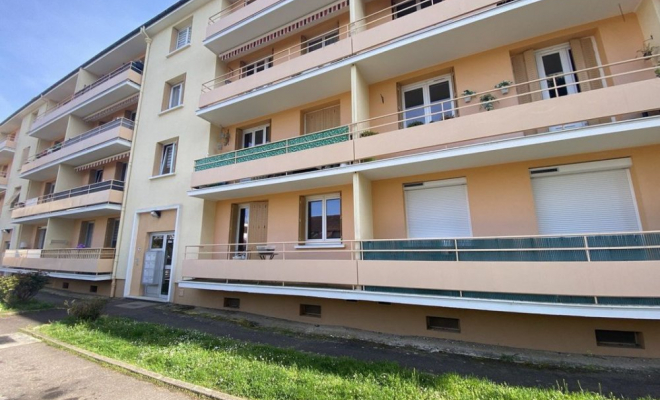 Bel appartement au calme, lumineux , en bon état, deux chambres, balcon, à Dijon quartier Bourroches, Dijon, ARYA Immobilier