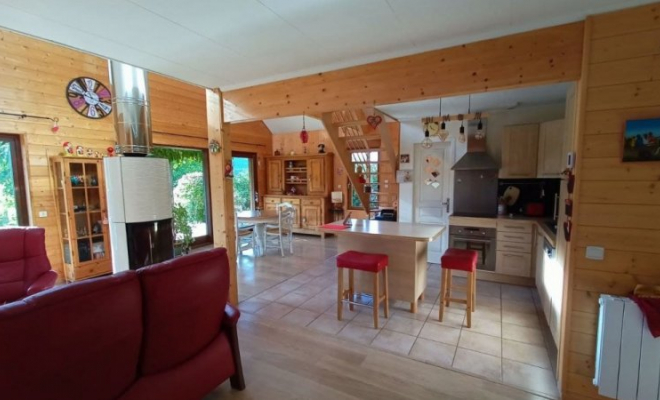 Très belle maison, au calme, terrasse avec piscine et vue panoramique sur la vallée de l’Ouche, Dijon, ARYA Immobilier