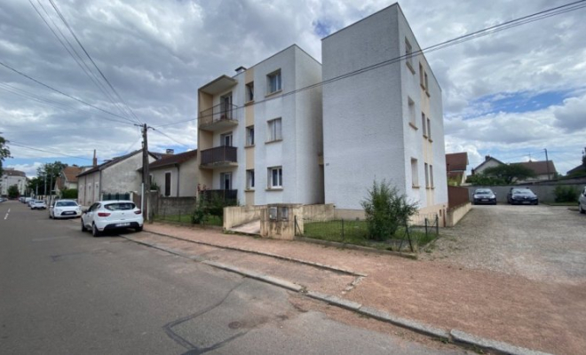 Appartement T2 de 40 m² quartier Canal, avec balcon, place de parking au calme, Dijon, ARYA Immobilier