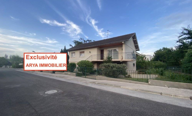 Maison spacieuse au calme d’une impasse à Fontaine-Lès- Dijon, terrasse, jardin, garage avec appartement T2 en rez- de-jardin, accès indépendant, Dijon, ARYA Immobilier