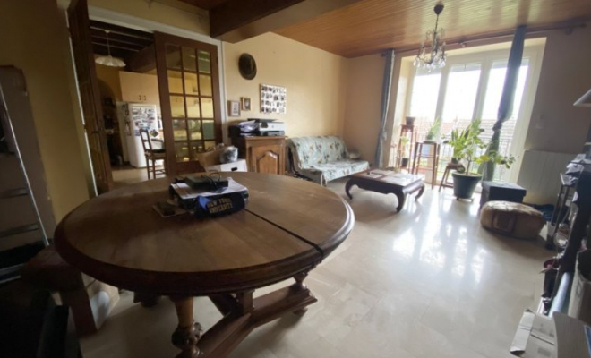 Maison située au calme à Ahuy avec beau jardin sans vis-à-vis, trois chambres et dépendances dont garage et cave voûtée., Dijon, ARYA Immobilier