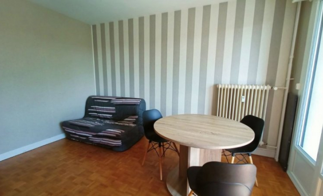 Bel appartement T3 avec balcon, cave, grenier, dans une résidence calme et sécurisée à LONGVIC, Dijon, ARYA Immobilier