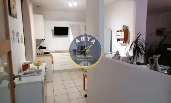 Maison en pierre avec studio indépendant, ARYA IMMOBILIER, estimation gratuite sous 48h