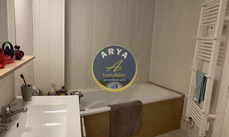 Belle maison en pierre , en très bon état, deux chambres et un bureau, Fleurey-sur-Ouche, ARYA Immobilier , estimation gratuite sous 48h